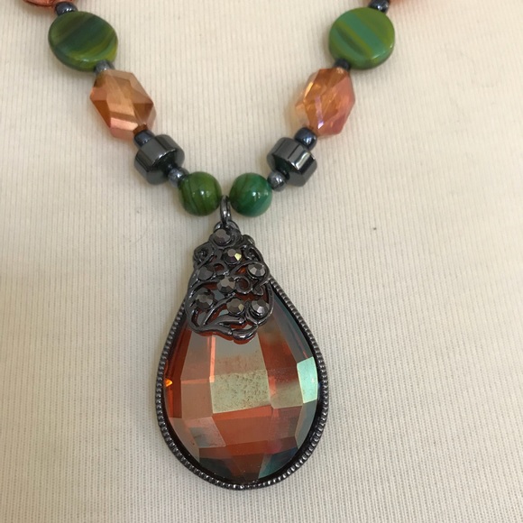 Stunning Hematite & Crystal Necklace - Picture 5 of 6